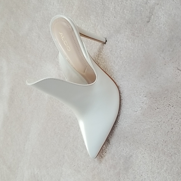 Aldo White Mules - Picture 1 of 5